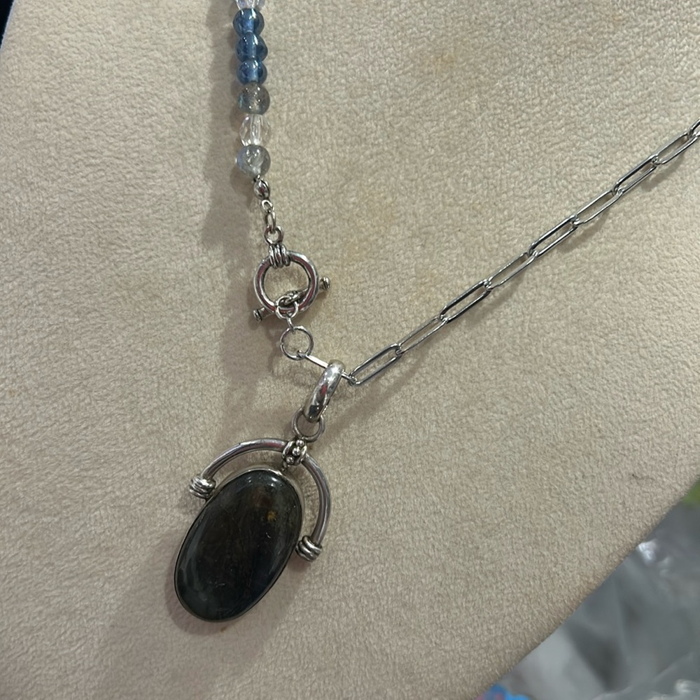 Oval Labradorite Pendant with Open Links &  Beaded Toggle Necklace-Boutique